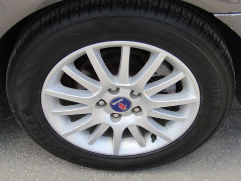 Used 2008 Saab 9-3 2.0T w/ Moonroof Package image 32