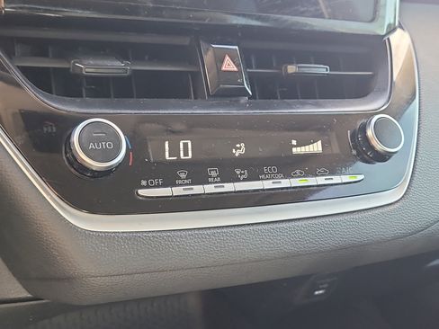 Certified 2024 Toyota Corolla LE image 23