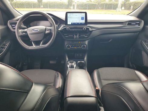 Certified 2025 Ford Escape ST-Line FWD image 13