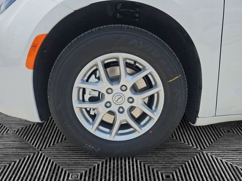 New 2025 Chrysler Voyager LX image 15