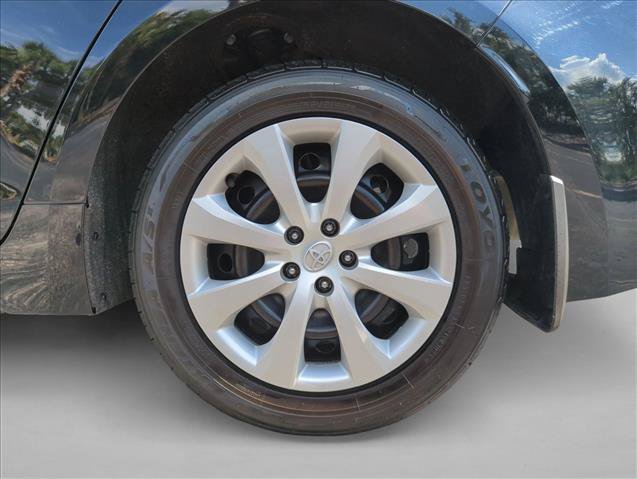 Used 2025 Toyota Corolla LE FWD image 17