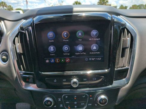 Used 2021 Chevrolet Traverse LT w/ LT Premium Package FWD image 22