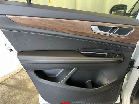 New 2026 Volkswagen Atlas SE image 21