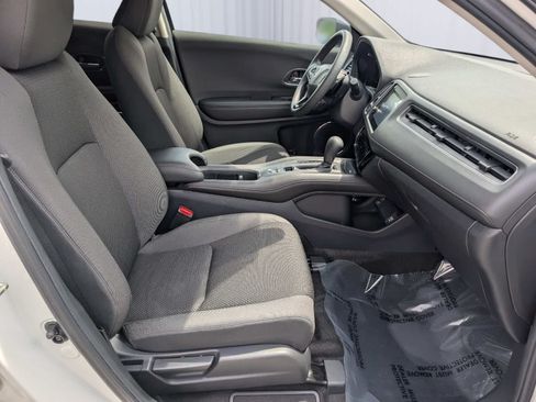 Certified 2022 Honda HR-V EX image 10