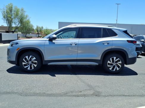 New 2026 Volkswagen Tiguan S AWD/4WD image 3