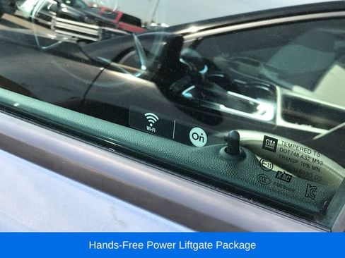 Used 2020 Buick Encore GX Select w/ Sport Touring Package FWD image 3
