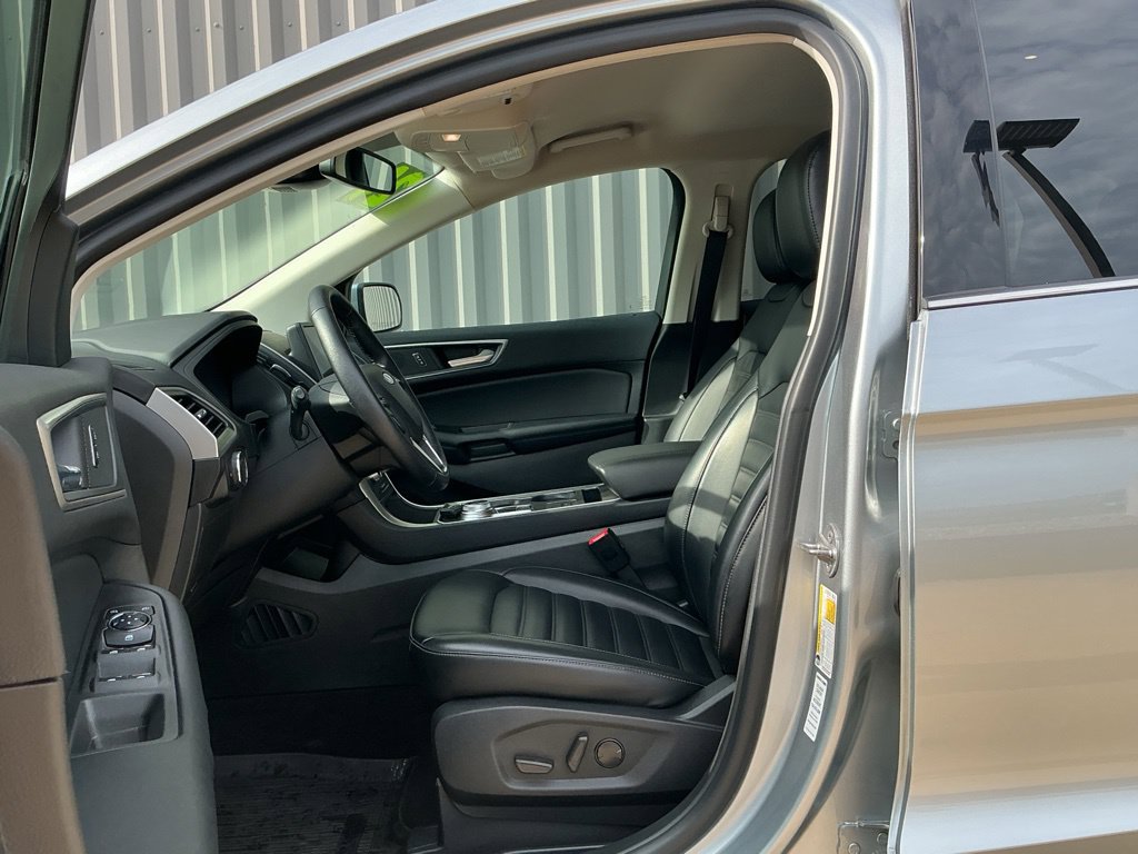 Used 2024 Ford Edge SEL w/ Convenience Package AWD/4WD image 8