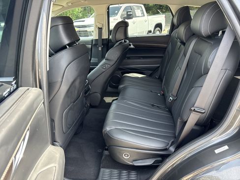 Used 2024 Genesis GV80 2.5T AWD/4WD image 14