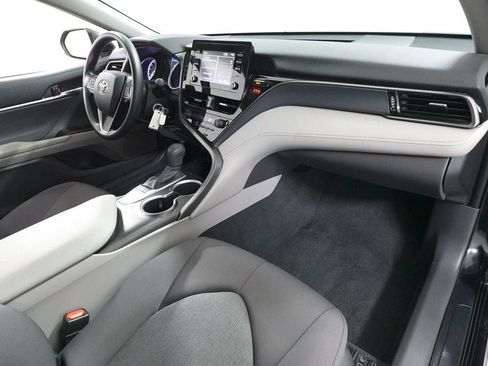 Used 2022 Toyota Camry LE FWD image 30