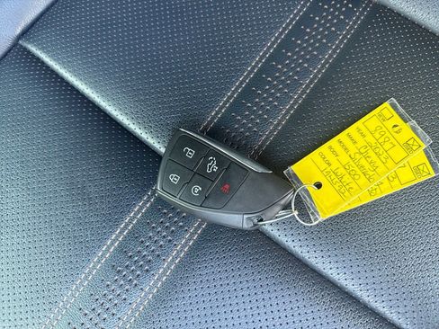 Used 2023 Chevrolet Silverado 1500 High Country w/ Technology Package image 36