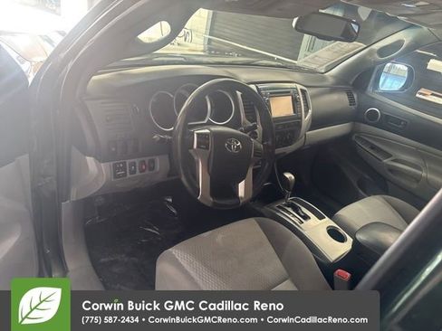 Used 2013 Toyota Tacoma 4x4 Double Cab w/ SR5 Pkg image 14