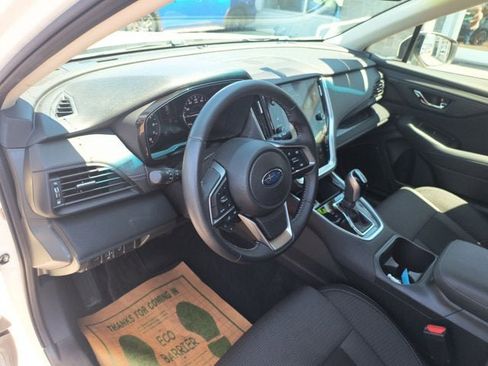Used 2022 Subaru Outback Premium AWD/4WD image 10