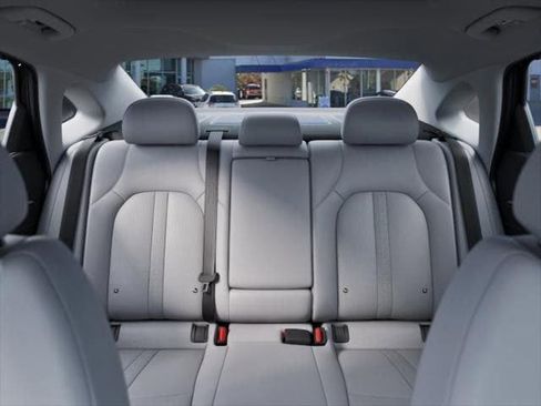 New 2025 Hyundai Sonata Limited image 12