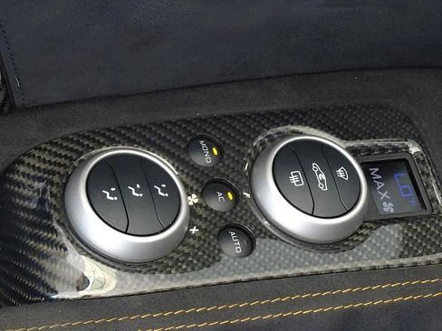 Used 2015 McLaren 650S Spider RWD image 20