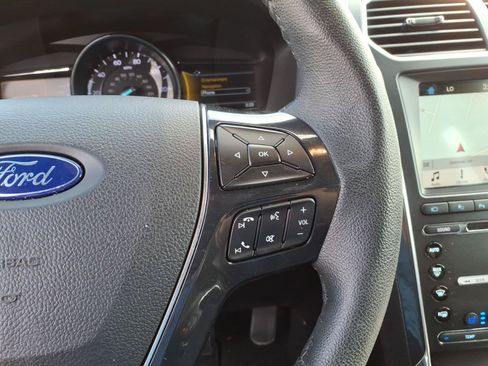 Used 2018 Ford Explorer Limited w/ Equipment Group 301A AWD/4WD image 19
