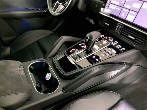 Certified 2021 Porsche Cayenne GTS AWD/4WD image 16