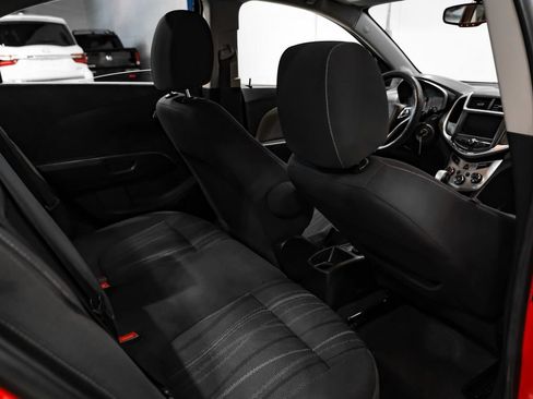 Used 2018 Chevrolet Sonic LT FWD image 34