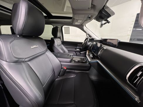 New 2026 Ford Expedition Platinum w/ Driver's Package image 28