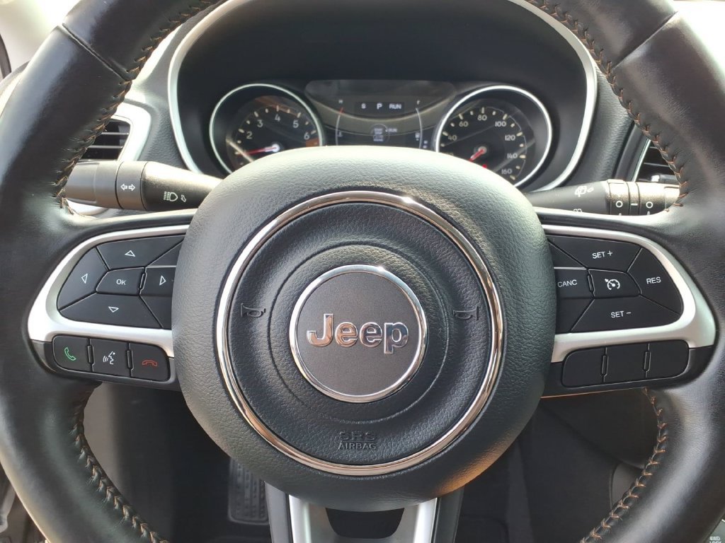 Used 2018 Jeep Compass Latitude AWD/4WD image 5