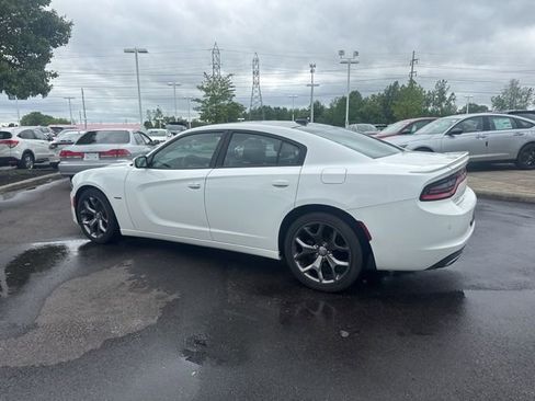 Used 2015 Dodge Charger R/T w/ Plus Group RWD image 12