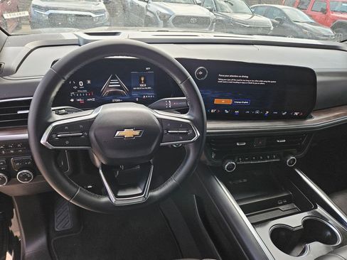 Used 2025 Chevrolet Tahoe LT AWD/4WD image 18