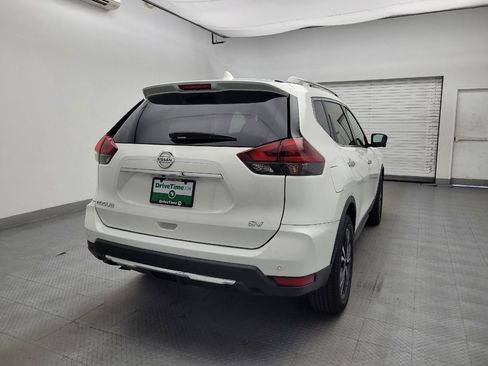 Used 2020 Nissan Rogue SV w/ Premium Package FWD image 7