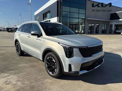 New 2026 Kia Sorento S w/ S Panoramic Sunroof Package