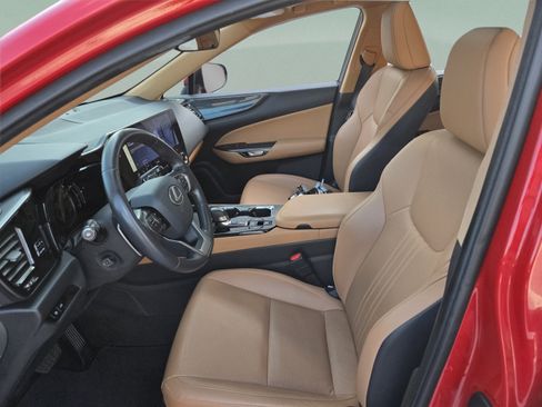 Certified 2025 Lexus NX 250 FWD w/ Cold Area Package image 9