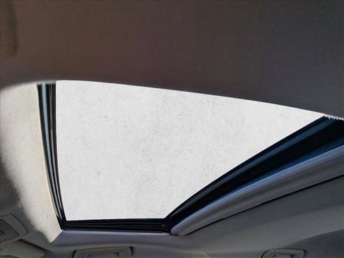 Used 2018 Lexus RX 350L w/ Premium Package image 13