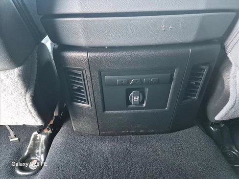 Used 2019 RAM 1500 Big Horn RWD image 16