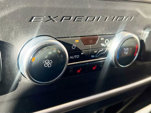 Used 2024 Ford Expedition Max Limited AWD/4WD image 33