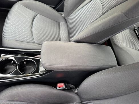 Used 2017 Toyota Prius Two image 29