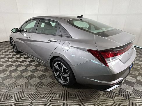 Certified 2023 Hyundai Elantra SEL w/ Convenience Package FWD image 5