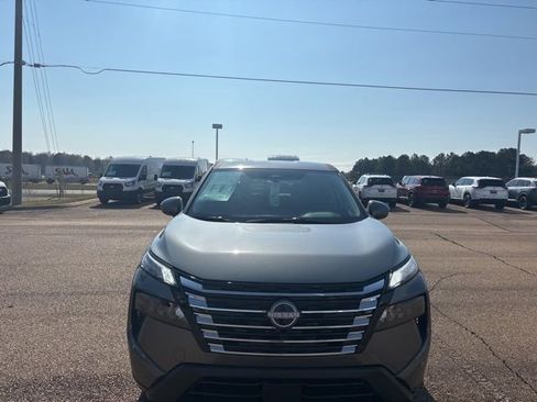 New 2026 Nissan Rogue SV w/ Cold Weather Package FWD image 6