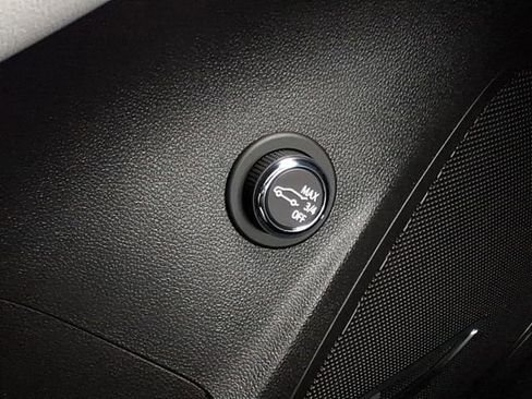 New 2026 Buick Envision Avenir image 15