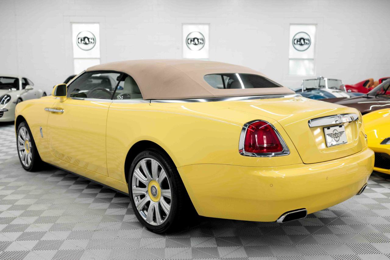 Used 2017 Rolls-Royce Dawn RWD image 54
