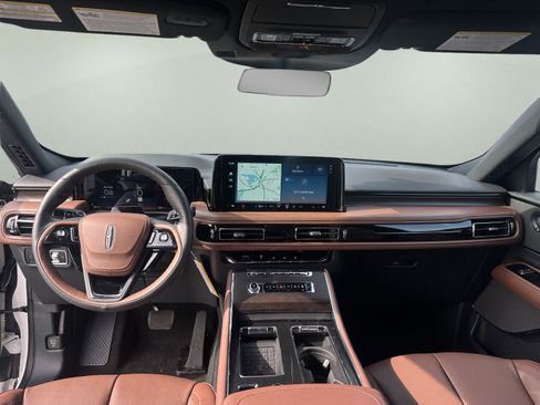 New 2026 Lincoln Aviator Reserve image 12