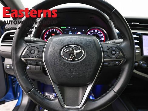 Used 2018 Toyota Camry XSE FWD image 10