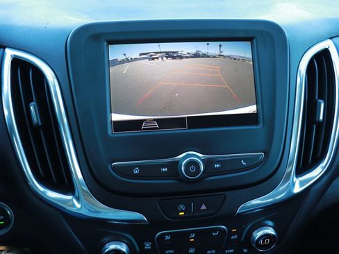 Used 2024 Chevrolet Equinox LT FWD image 26