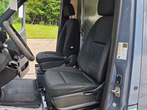 Used 2019 Mercedes-Benz Sprinter 170 image 19