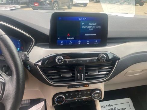 Used 2021 Ford Escape SEL w/ Technology Package FWD image 15