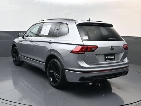 Used 2022 Volkswagen Tiguan SE R-Line AWD/4WD image 5