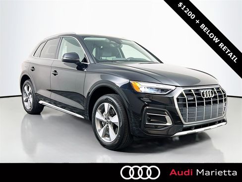 Used 2024 Audi Q5 2.0T Premium image 1