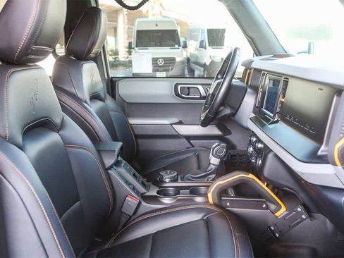 Used 2022 Ford Bronco Badlands w/ Sasquatch Package image 20