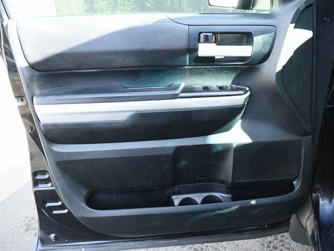 Used 2017 Toyota Tundra SR5 image 13