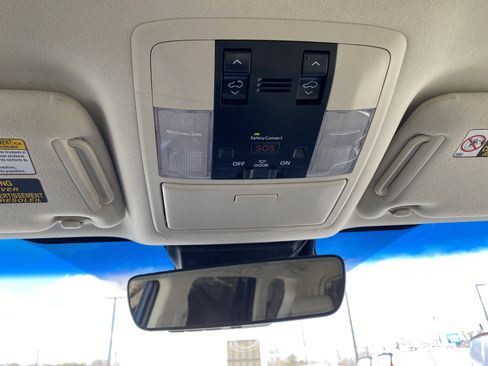 Used 2020 Lexus GX 460 Premium w/ Premium Package image 32