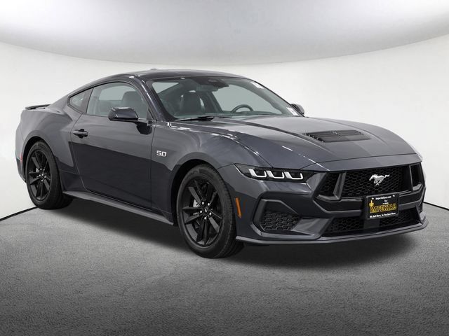 Used 2024 Ford Mustang GT RWD image 2