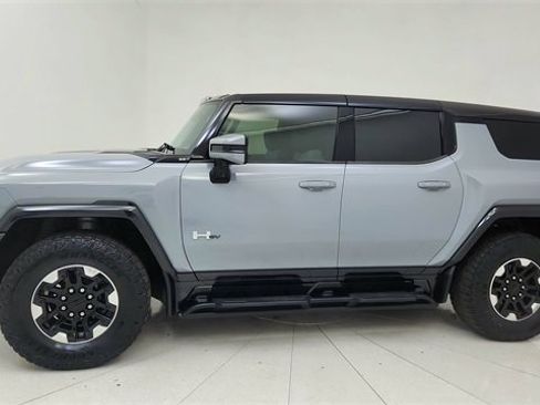 Used 2024 GMC Hummer EV 3X w/ Extreme Off-Road Package image 3