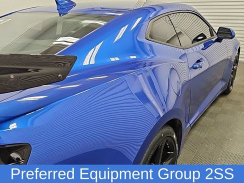 Used 2016 Chevrolet Camaro SS RWD image 11