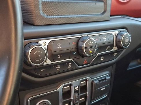 Used 2021 Jeep Gladiator Rubicon w/ LED Lighting Group image 20